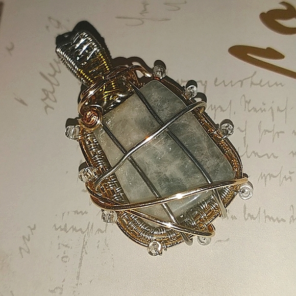 NWT Beautiful Agate Stone Wrapped Pendant - Picture 3 of 4